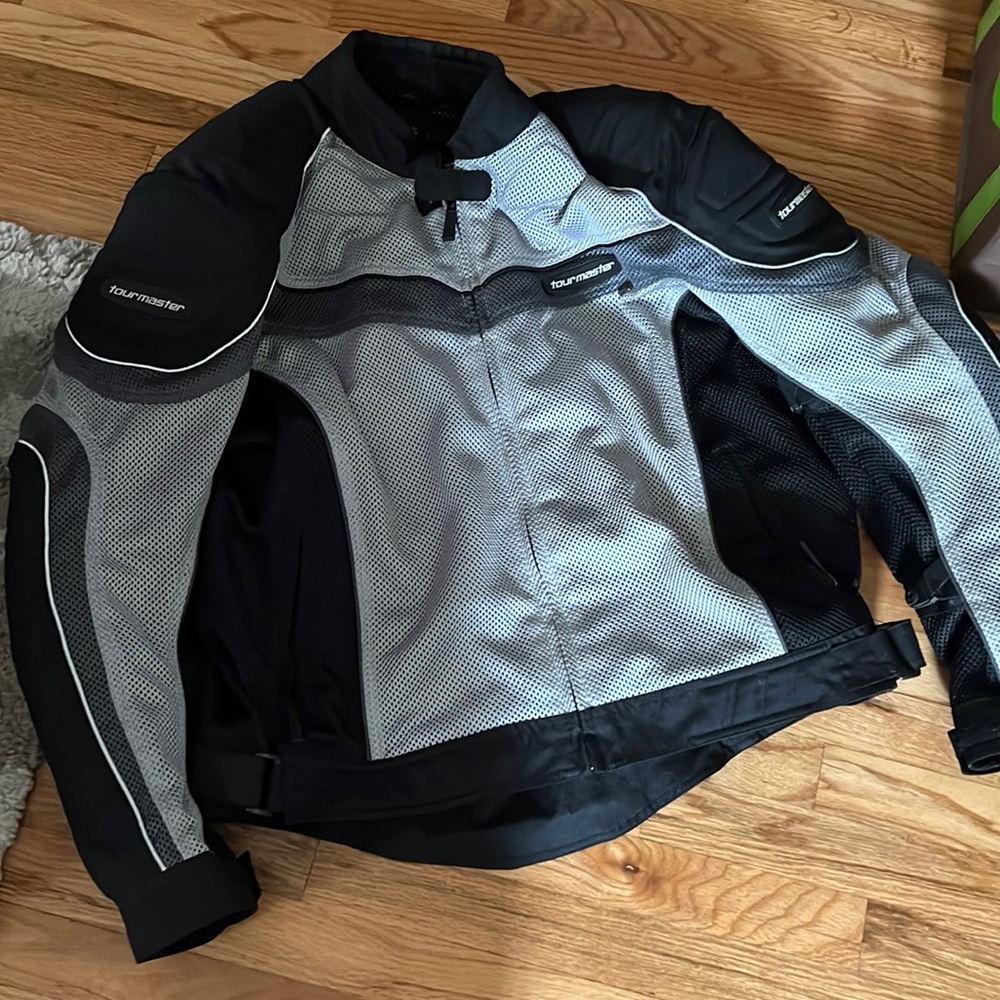 Motorcycle jacket